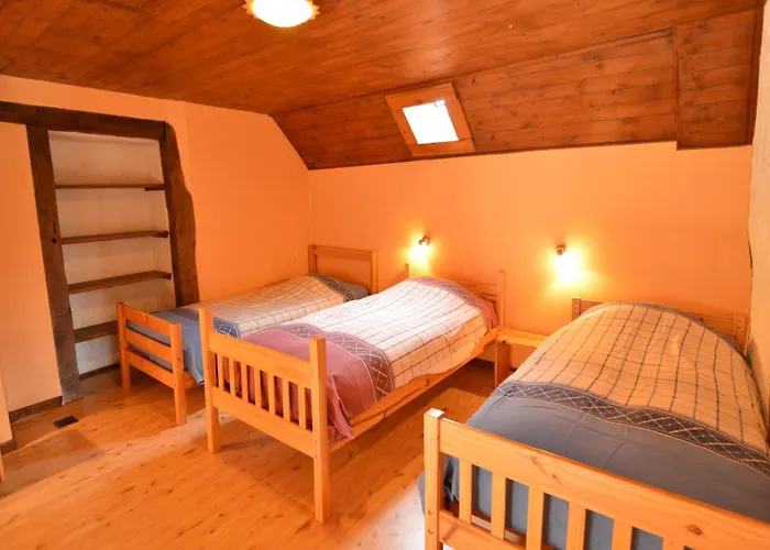 بيت للعطل Farm With Sauna,