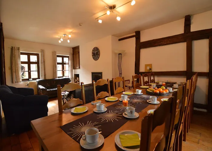 بيت للعطل Farm With Sauna, *